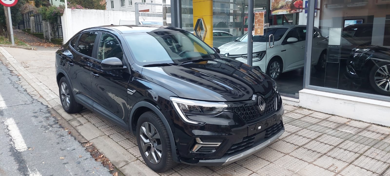 Renault Arkana 140CV MYH miniatura 7